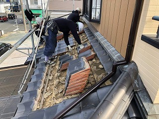 掛川市T様、《屋根改修工事》の施工が完了しました。