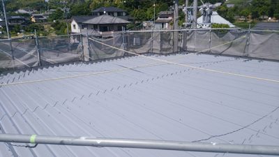 【折板屋根】サビ止め塗装　完了