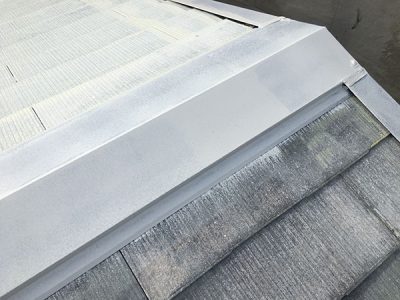 【屋根】　棟板金　サビ止め塗装　完了