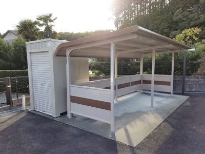 駐輪場　塗装完了