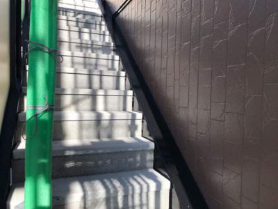 ササラ階段　シリコン塗装完了