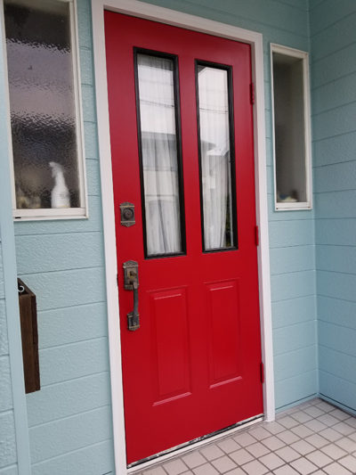 玄関ドア外側　シリコン塗装完了