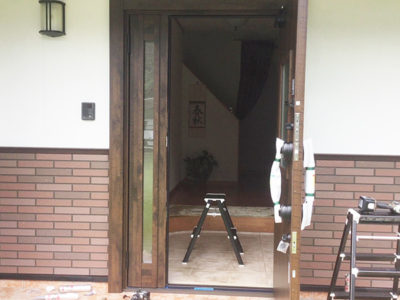 【玄関交換工事】新規ドア設置完了