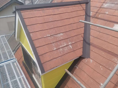【カラーベスト屋根】棟板金　サビ止め塗装　完了
