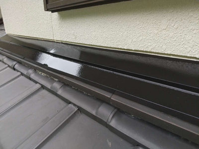 屋根水切り　シリコン塗装完了