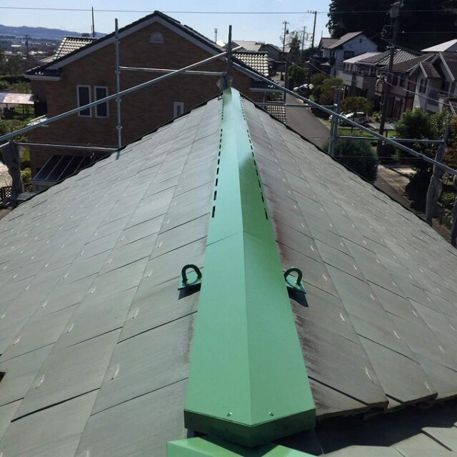 屋根板金<br />
シリコン塗装完了