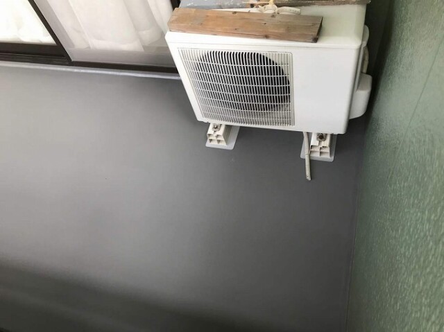 ベランダ床<br />
防水保護塗装完了