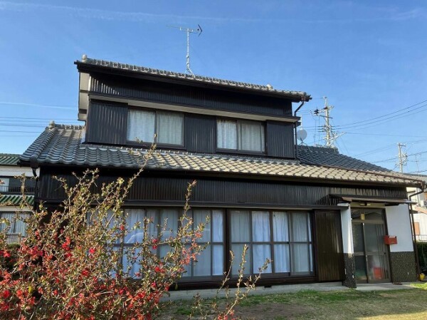 磐田市一言　Ｔ様邸　和風トタンのお宅もここまで今風に変身。