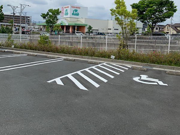 駐車場ライン　施工完了