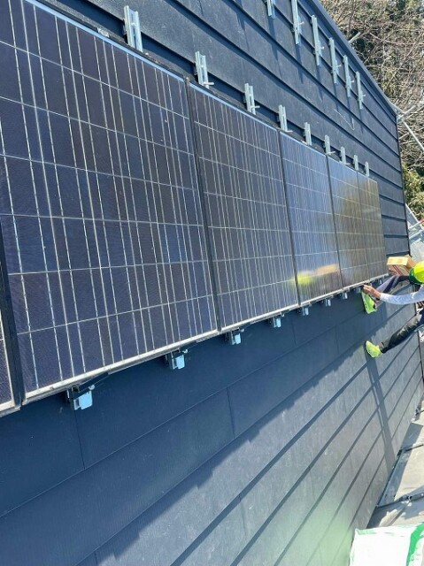太陽光パネル復旧取付け　施工中