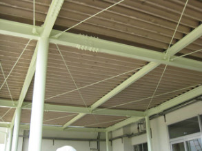 掛川市　曽我小学校　昇降口 折板屋根・鉄骨塗装