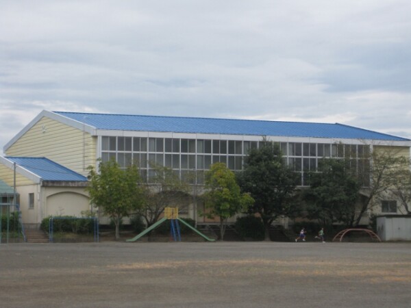 掛川市　桜木小学校　体育館 外壁・屋根塗装