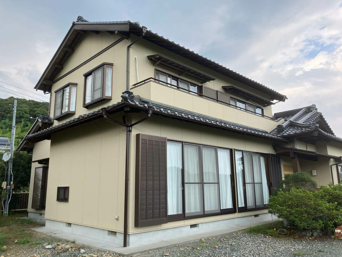 掛川市ベランダ外壁張替え　施工後