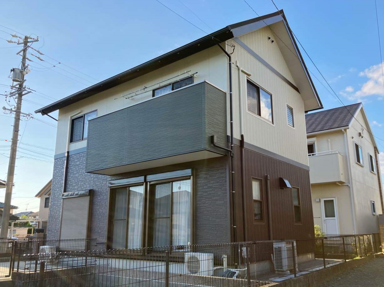 掛川市外壁改修カバー工事　施工後