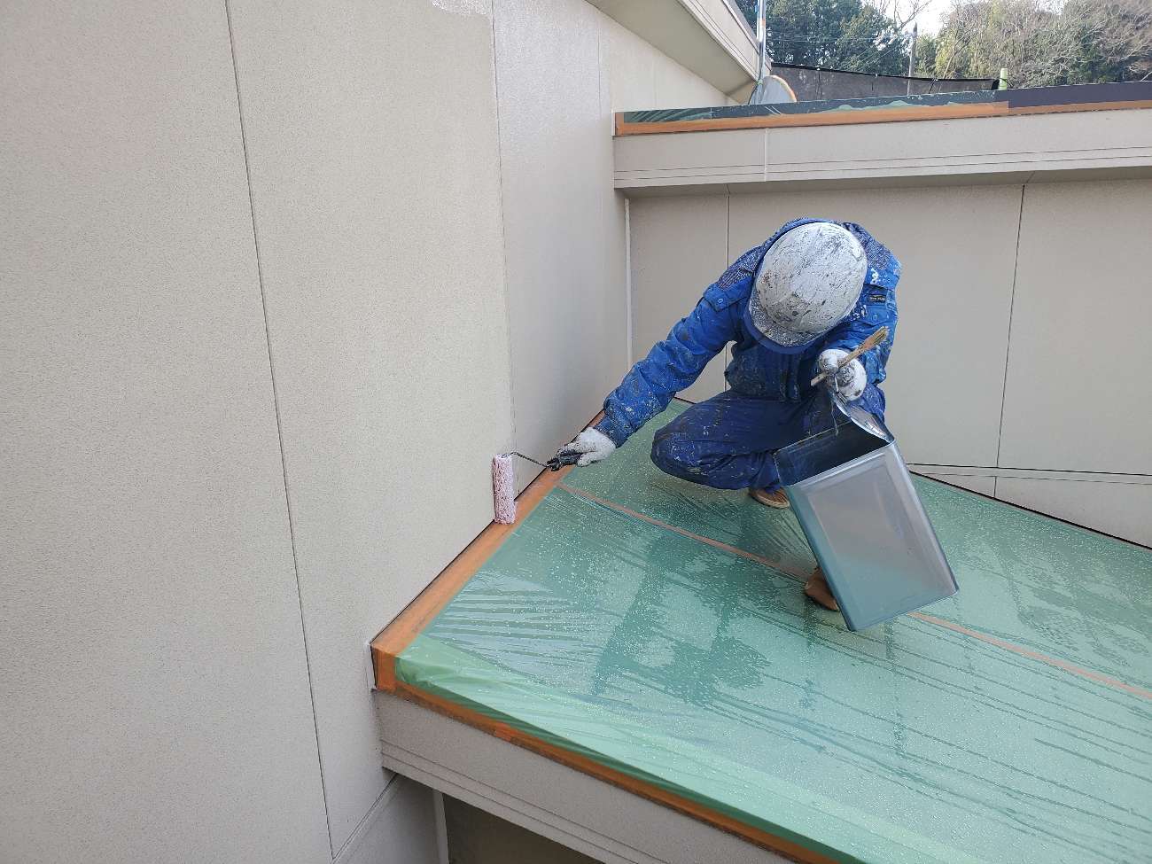 <strong>外壁(下塗り塗装)</strong><br>密着力に優れた水性カチオンシーラーです。 耐アルカリ性、付着性に優れています。