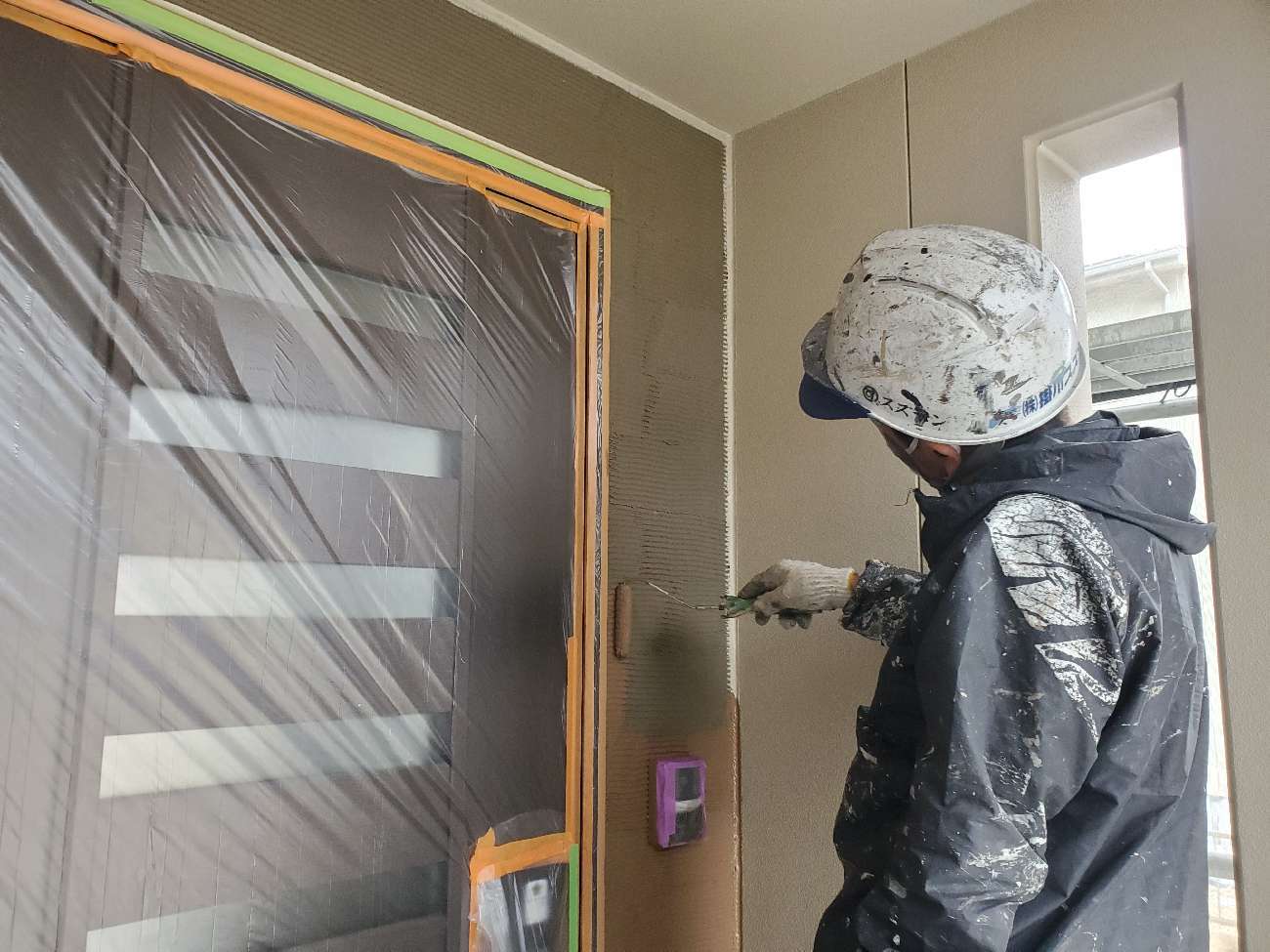 <strong> 外壁(中塗り塗装)</strong><br>