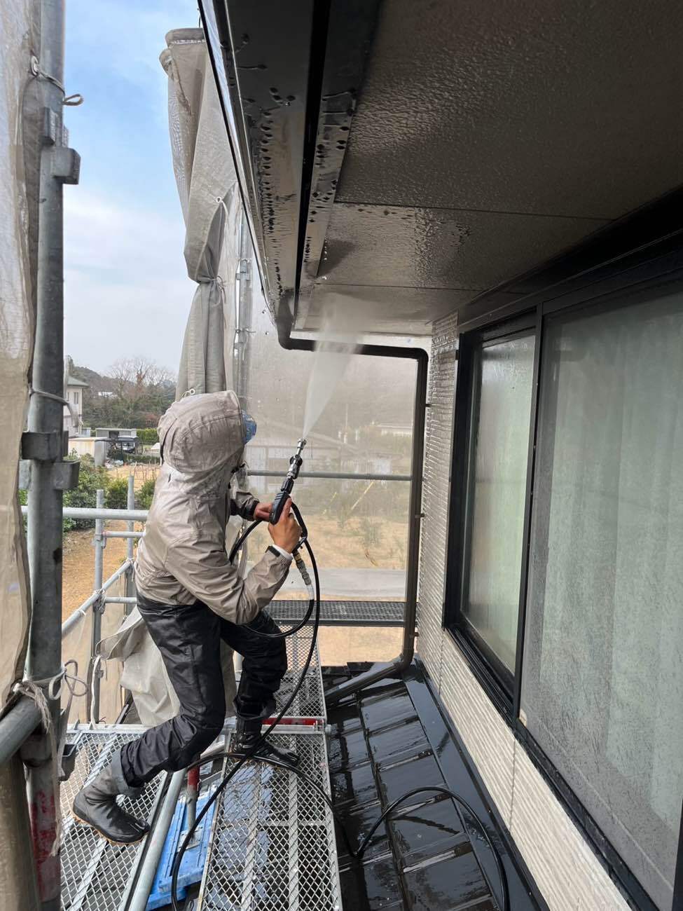 <strong>高圧洗浄(付帯部)</strong><br>