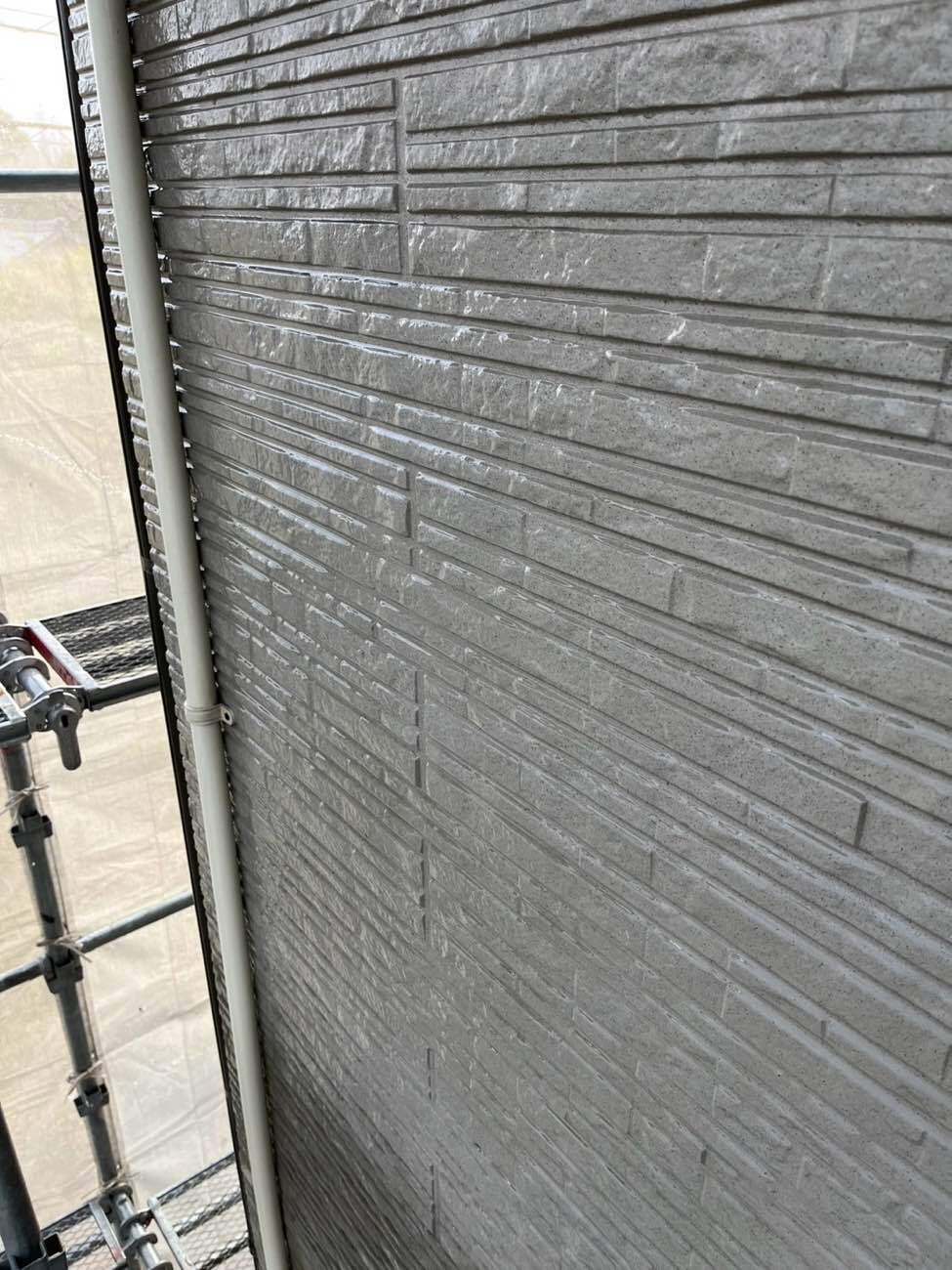 <strong>高圧洗浄 完了(外壁)</strong><br>