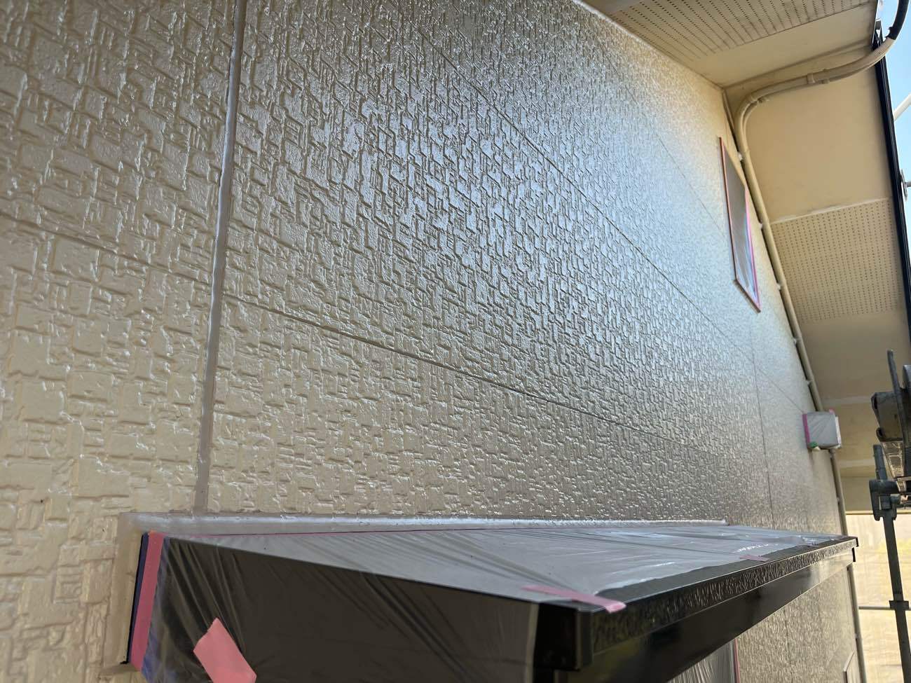 <strong>下塗り塗装 完了</strong><br>