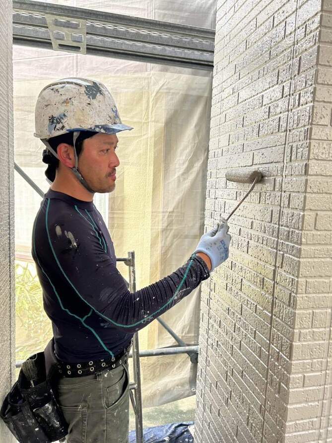 <strong>上塗り塗装</strong><br>