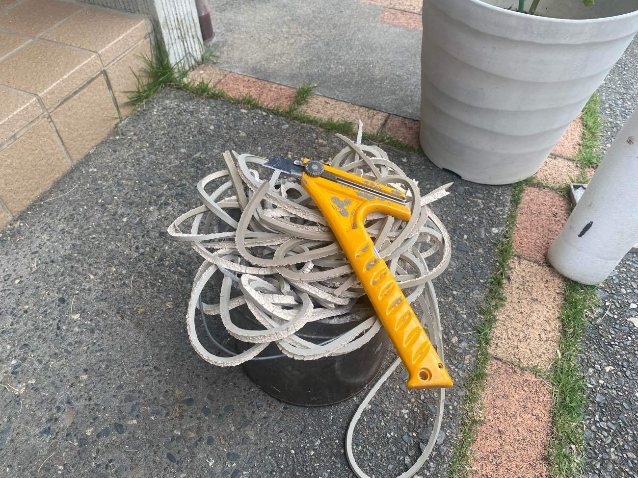 <strong>シーリング補修(撤去)完了</strong></br>