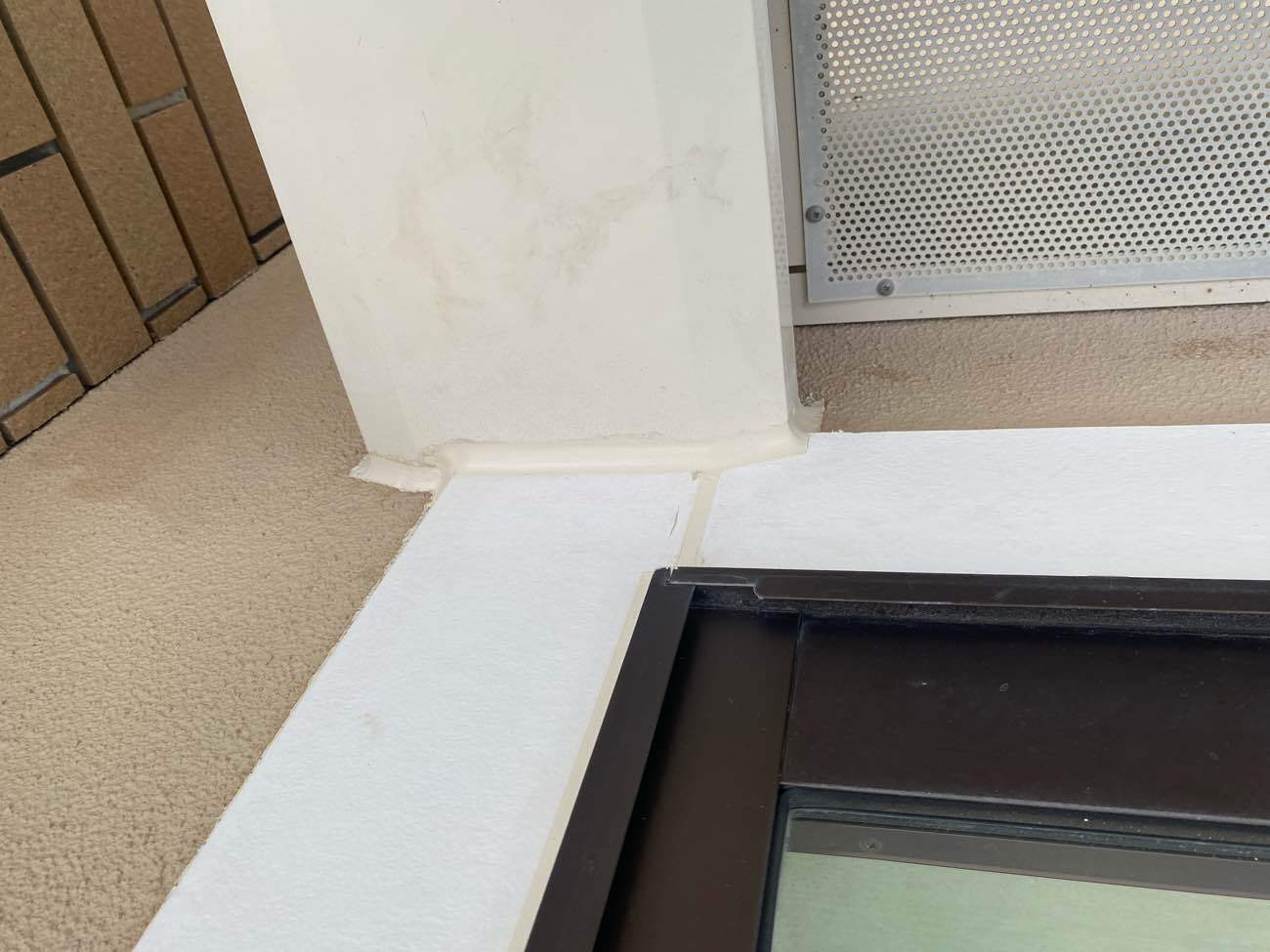 <strong>シーリング補修完了</strong></br>