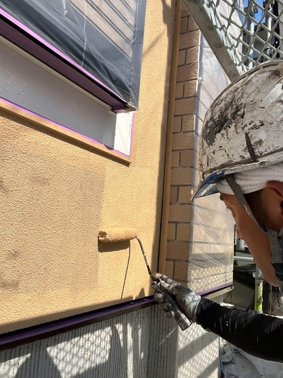 <strong>外壁 中塗り塗装</strong></br>