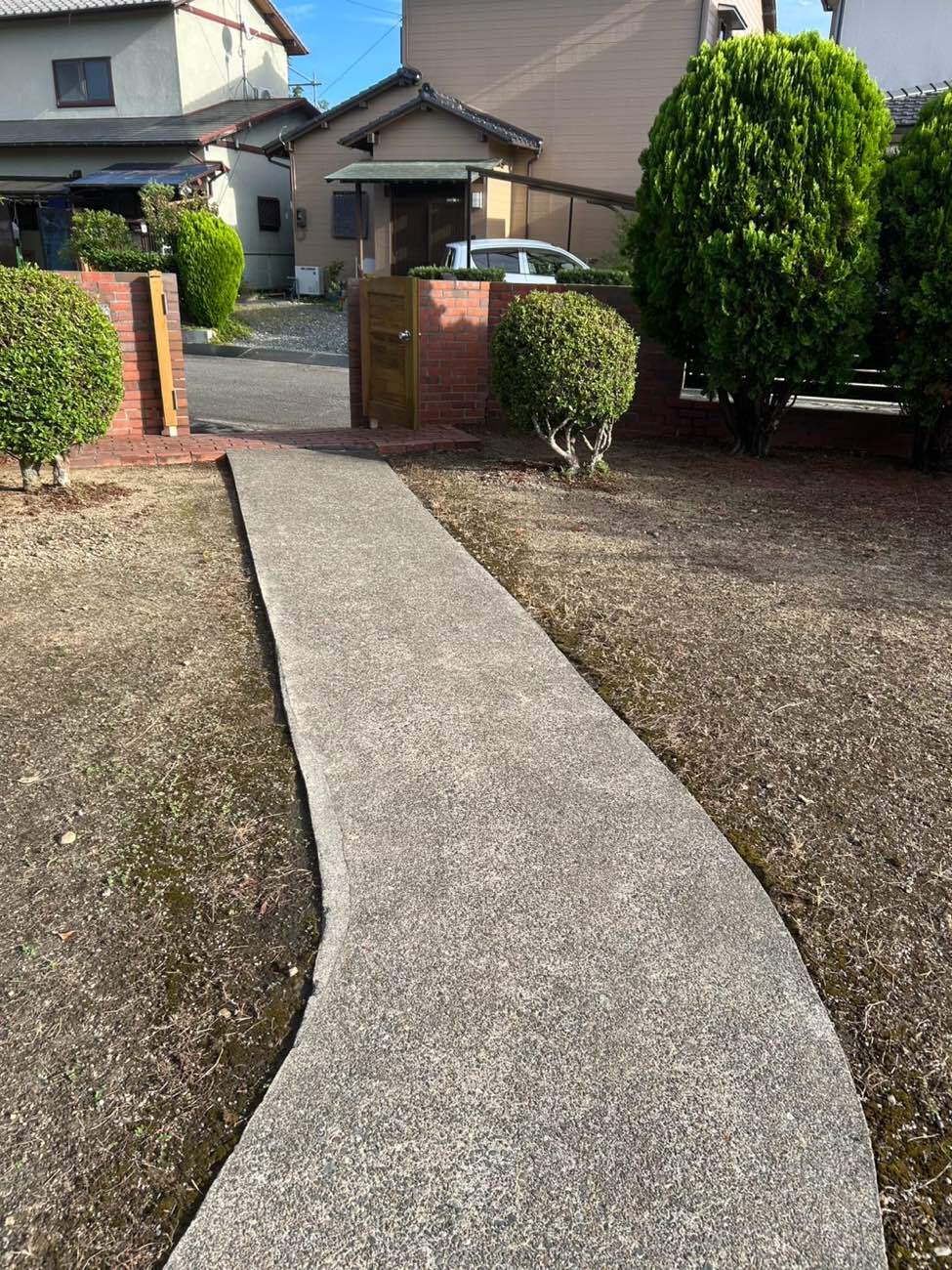 <strong>アプローチ(高圧洗浄後)</strong>