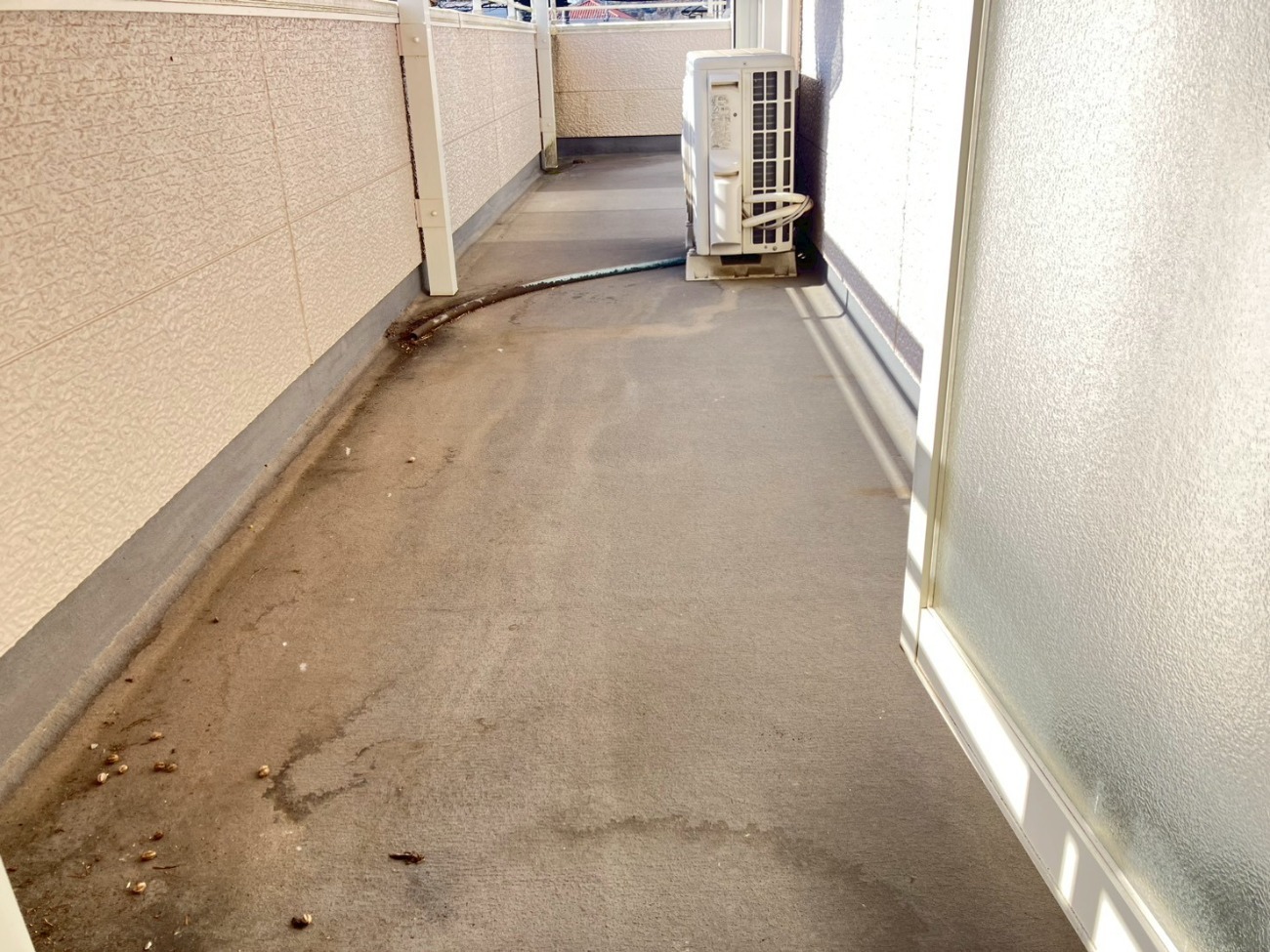 掛川市N様邸ベランダ施工前