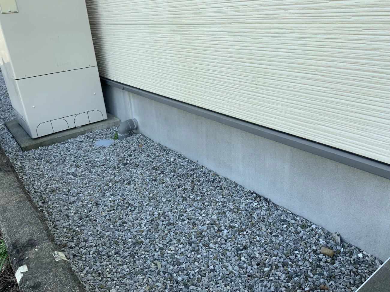 基礎土台水切りの退色