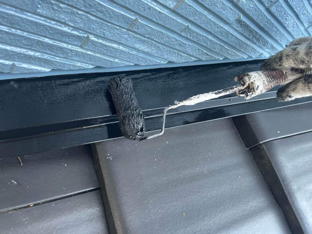 屋根水切り塗装