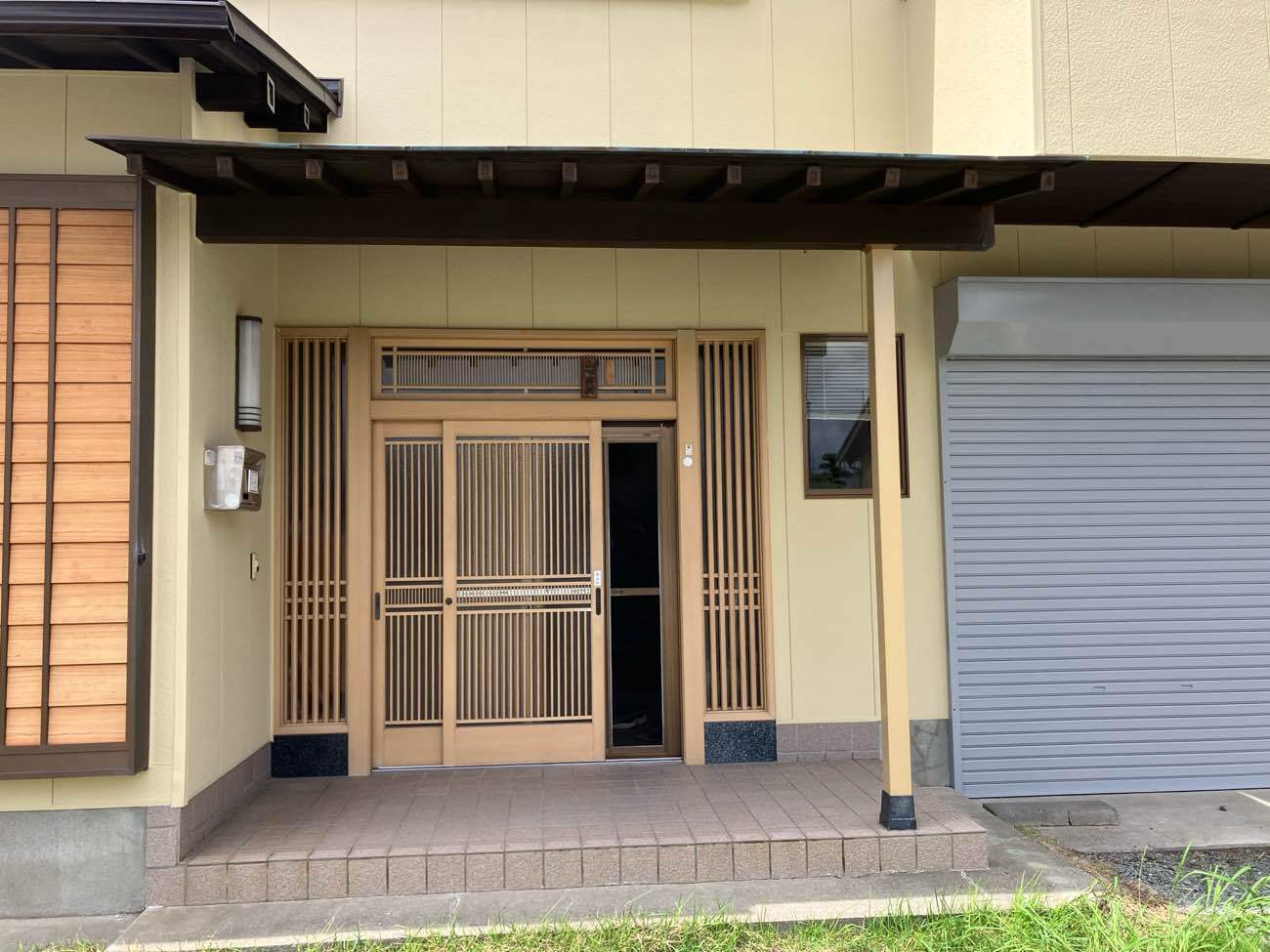 玄関廻り