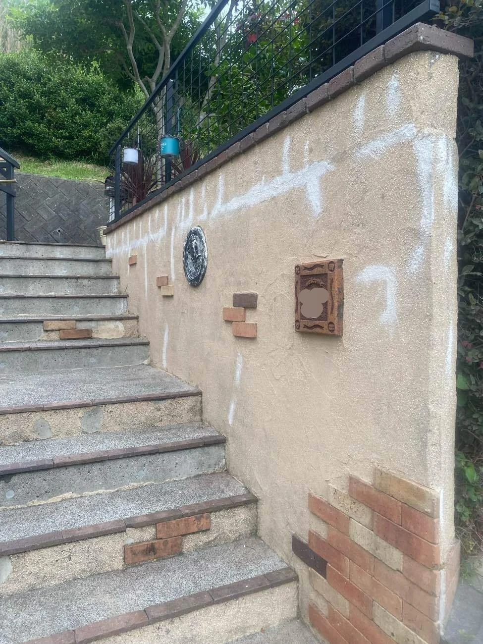 階段横塀