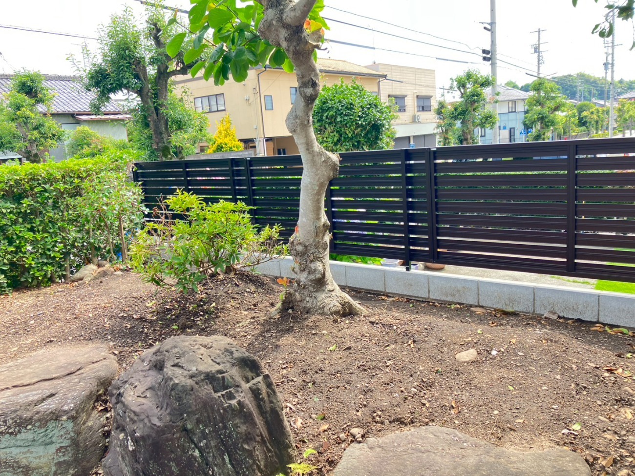 生垣をフェンスに交換施工後