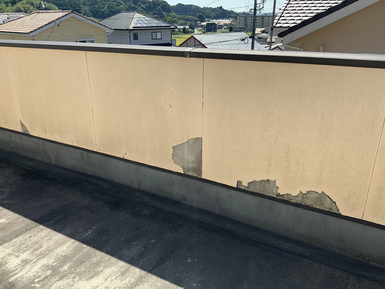 ベランダ内壁